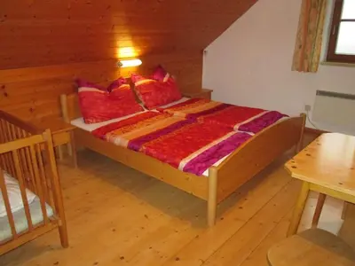 Ein Bett oder Betten in einem Zimmer der Unterkunft Erlakogelhütte am Feuerkogel