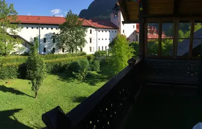 Ein Garten an der Unterkunft Villa Stadlmann