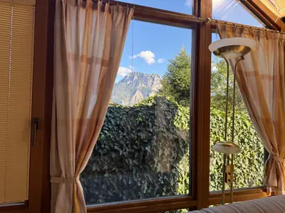 Ein allgemeiner Bergblick oder ein Berglick von der Ferienwohnung aus