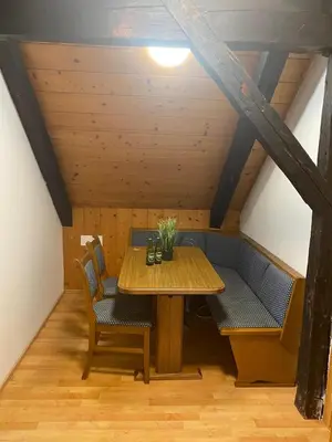 Ein Sitzbereich in der Unterkunft Apartment Sölktäler