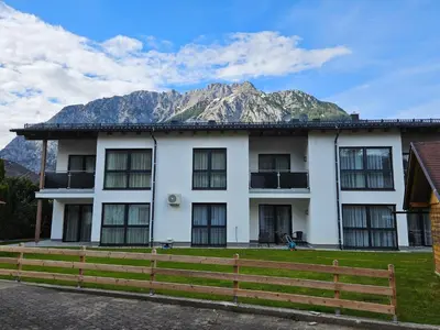 Ein allgemeiner Bergblick oder ein Berglick von der Ferienwohnung aus