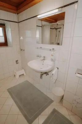 Ein Badezimmer in der Unterkunft Stöckelwohnung, Ferien im Grünen