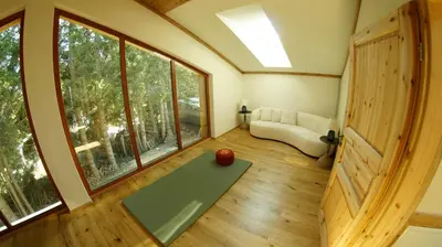 Ein Sitzbereich in der Unterkunft Chalets Frauenalpe