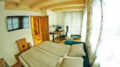 Ein Sitzbereich in der Unterkunft Chalets Frauenalpe