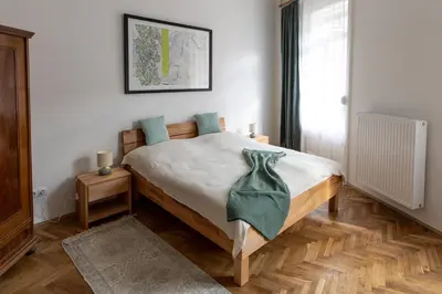 Ein Bett oder Betten in einem Zimmer der Unterkunft Grünes Haus