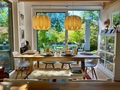 Ein Sitzbereich in der Unterkunft The Wurmstein House - Contemporary Mountain Home