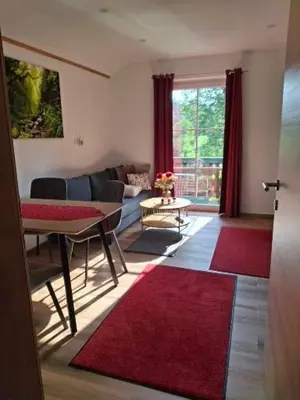 Ein Sitzbereich in der Unterkunft Haus Schöffau