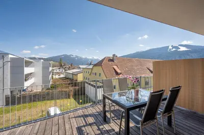 Ein allgemeiner Bergblick oder ein Berglick von der Ferienwohnung aus