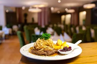 Essen im Hotel oder in der Nähe
