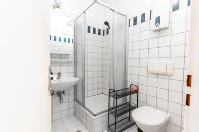 Ein Badezimmer in der Unterkunft Im Herzen von Bad Ischl#3