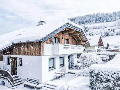 Apartment Ferienwohnung Monika by Interhome im Winter