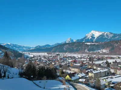 Ein allgemeiner Bergblick oder ein Berglick von der Ferienwohnung aus