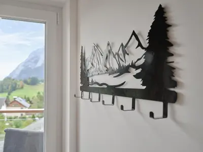 Ein allgemeiner Bergblick oder ein Berglick von der Ferienwohnung aus