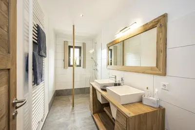 Ein Badezimmer in der Unterkunft AAF - Familien-Chalet Gipfelblick