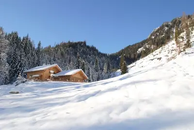 Loimoarhütte im Winter