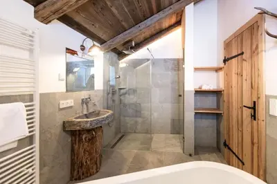Ein Badezimmer in der Unterkunft Chalet Hauserberg