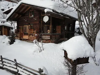 Neukam Hütte im Winter