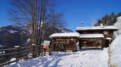 Grasreithütte im Winter