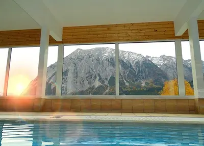 Ein allgemeiner Bergblick oder ein Berglick von der Ferienwohnung aus