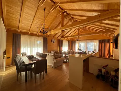 Ein Sitzbereich in der Unterkunft Alpenzeit Lachtal