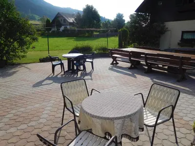 Ein allgemeiner Bergblick oder ein Berglick von der Ferienwohnung aus