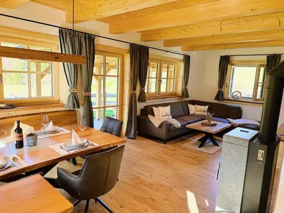 Ein Sitzbereich in der Unterkunft Ferienhaus Bergmann