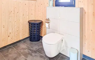 Ein Badezimmer in der Unterkunft 2 Bedroom Awesome Home In Hohentauern
