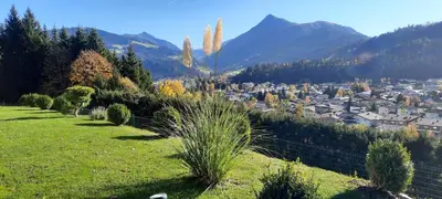 Ein allgemeiner Bergblick oder ein Berglick von der Ferienwohnung aus