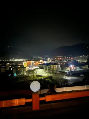 Ein allgemeiner Bergblick oder ein Berglick von der Ferienwohnung aus