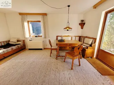 Ein Sitzbereich in der Unterkunft Holiday home in Bad Aussee - Steiermark 55006