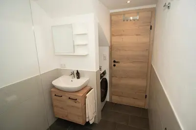 Ein Badezimmer in der Unterkunft Haus Dorfinger