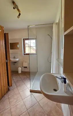 Ein Badezimmer in der Unterkunft Schönberghütte am Feuerkogel