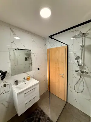 Ein Badezimmer in der Unterkunft Appartement Kodra