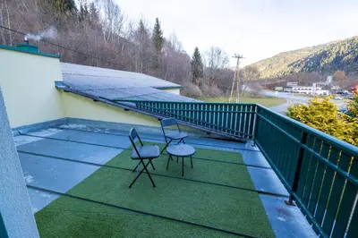 Ein allgemeiner Bergblick oder ein Berglick von der Ferienwohnung aus