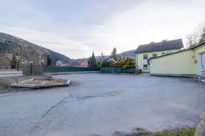 Ein allgemeiner Bergblick oder ein Berglick von der Ferienwohnung aus