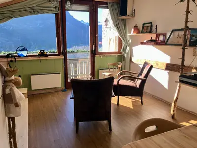 Ein Sitzbereich in der Unterkunft Dachstein Stüberl