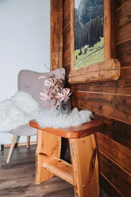 Ein Sitzbereich in der Unterkunft Aichlburg Appartement