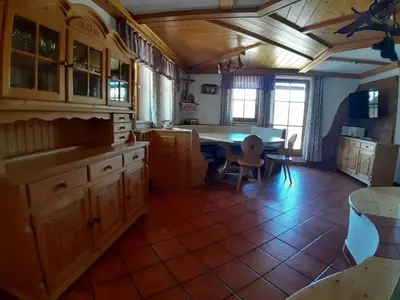 Küche/Küchenzeile in der Unterkunft Holiday Home Lachtalhütte by Interhome
