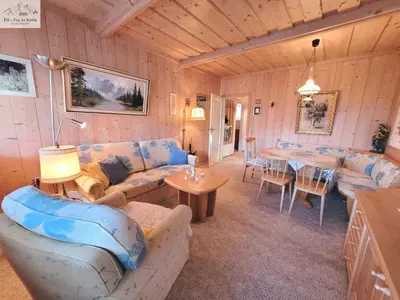 Ein Sitzbereich in der Unterkunft Apartment Anika by FiS - Fun in Styria