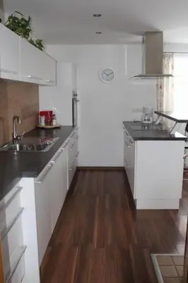 Küche/Küchenzeile in der Unterkunft Apartment mit Blick auf die Berge by Interhome