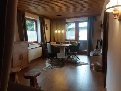 Ein Sitzbereich in der Unterkunft Appartement Hödlmoser