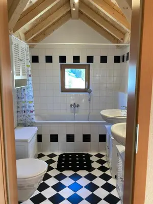 Ein Badezimmer in der Unterkunft Hüttenzauber Lachtal