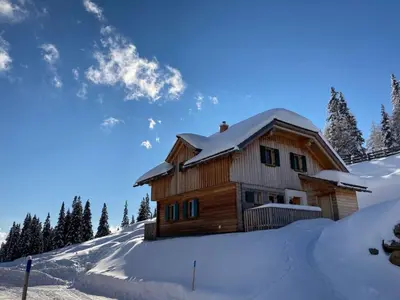 Hüttenzauber Lachtal im Winter