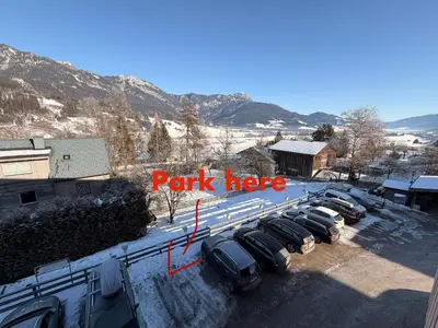 Ein allgemeiner Bergblick oder ein Berglick von der Ferienwohnung aus