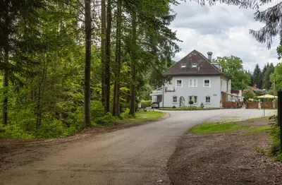 Das Gebäude in dem sich das Hotel befindet