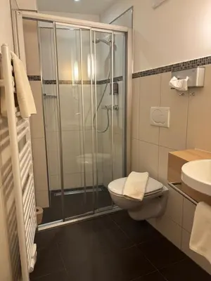 Ein Badezimmer in der Unterkunft Restaurant & Hotel Waldesruh