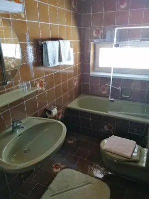 Ein Badezimmer in der Unterkunft Haus Bittersam