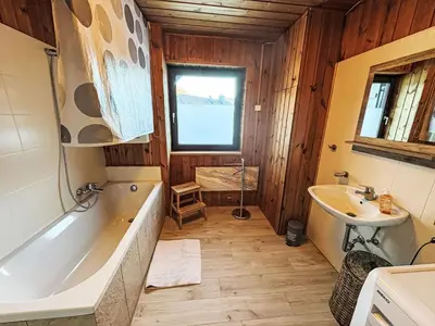 Ein Badezimmer in der Unterkunft Holiday Home Forsthaus Chalet by Interhome