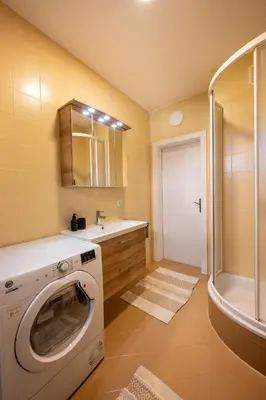 Ein Badezimmer in der Unterkunft Komfortable 2 BR Ferienwohnung direkt in Riegersburg Ruhe & Genuss
