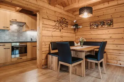 Küche/Küchenzeile in der Unterkunft Chalet Naturblick am ZwisleggGut